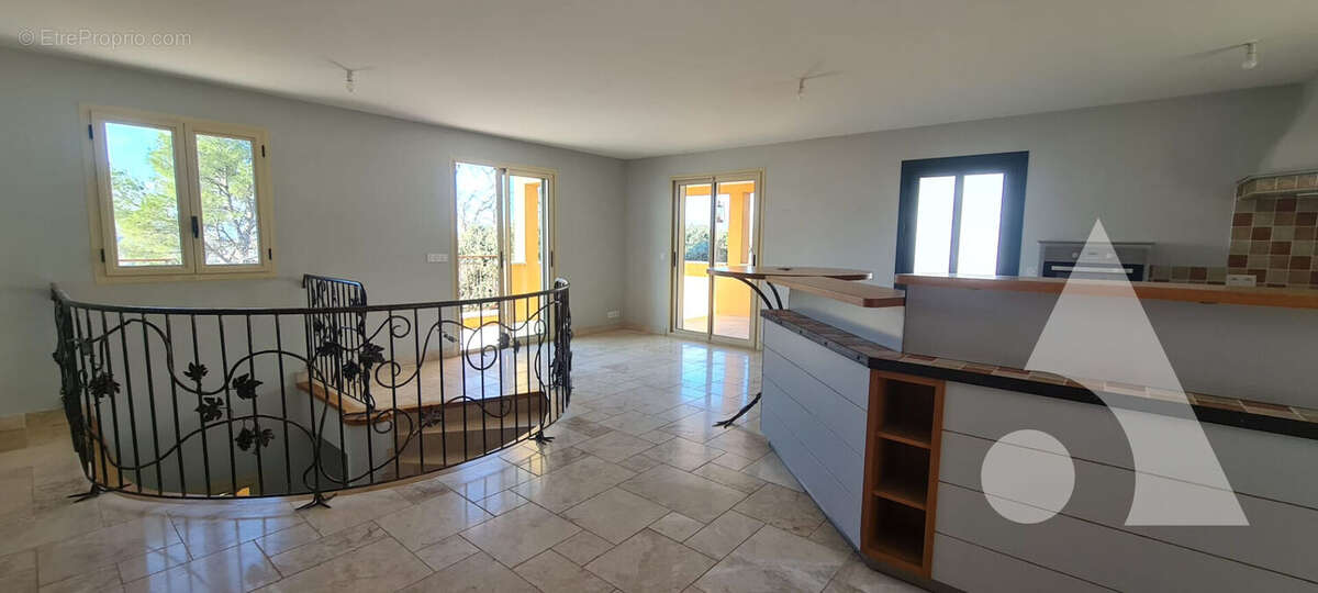 Maison à LORGUES