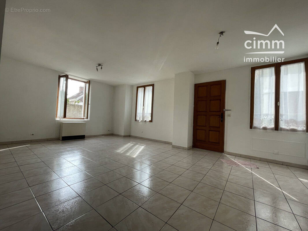 Appartement à JOUY-SUR-MORIN