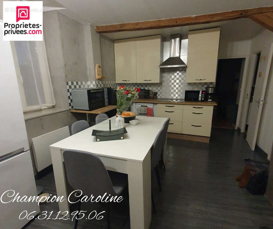 Appartement à PONT-SAINTE-MARIE