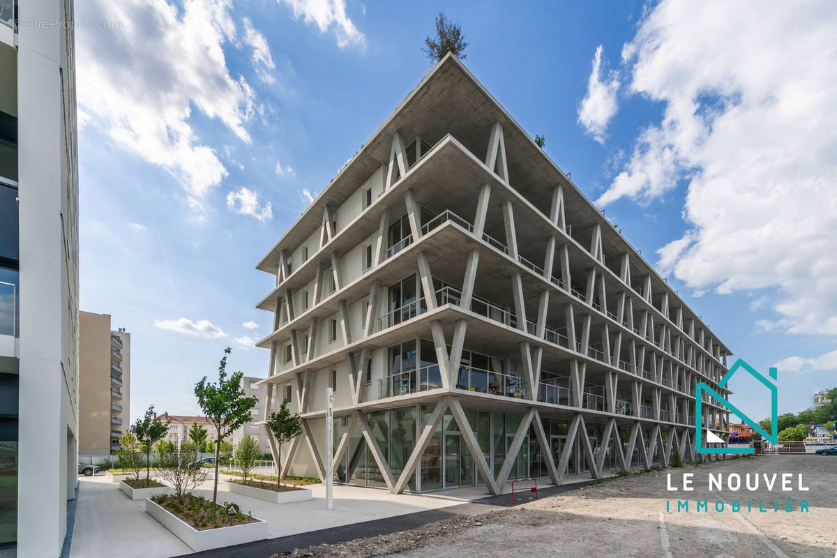 Appartement à HUNINGUE