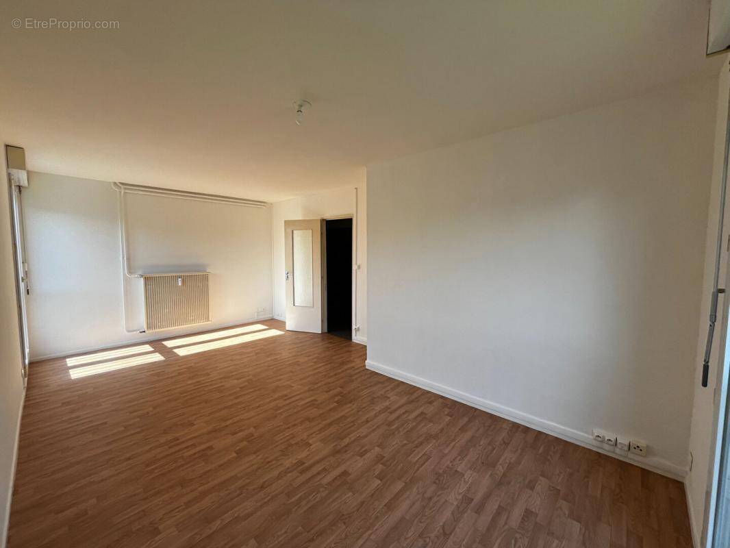 Appartement à SEICHES-SUR-LE-LOIR