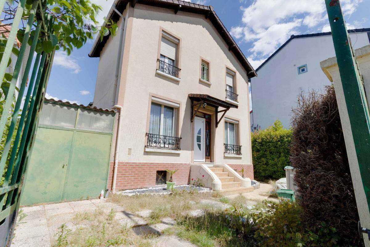 Maison à AULNAY-SOUS-BOIS