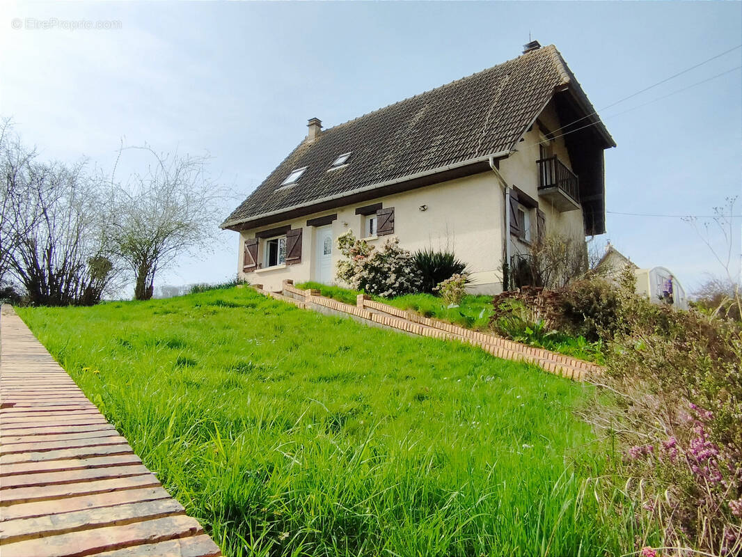 Maison à PONT-SAINT-PIERRE