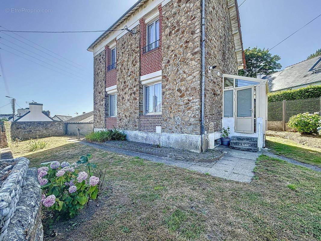 Maison à QUIMPERLE