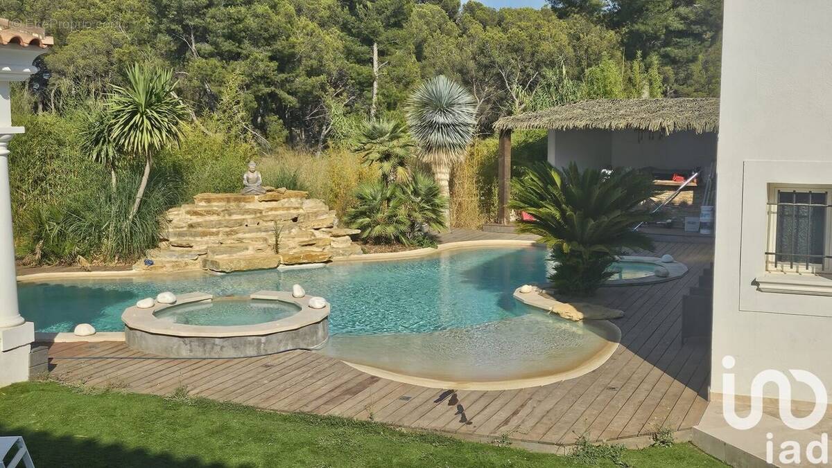 Photo 1 - Maison à LA CADIERE-D&#039;AZUR