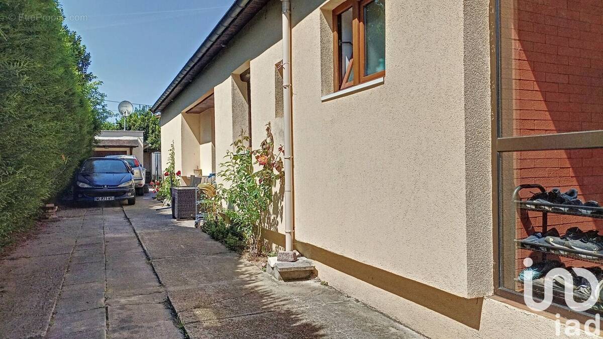 Photo 1 - Maison à GOUSSAINVILLE