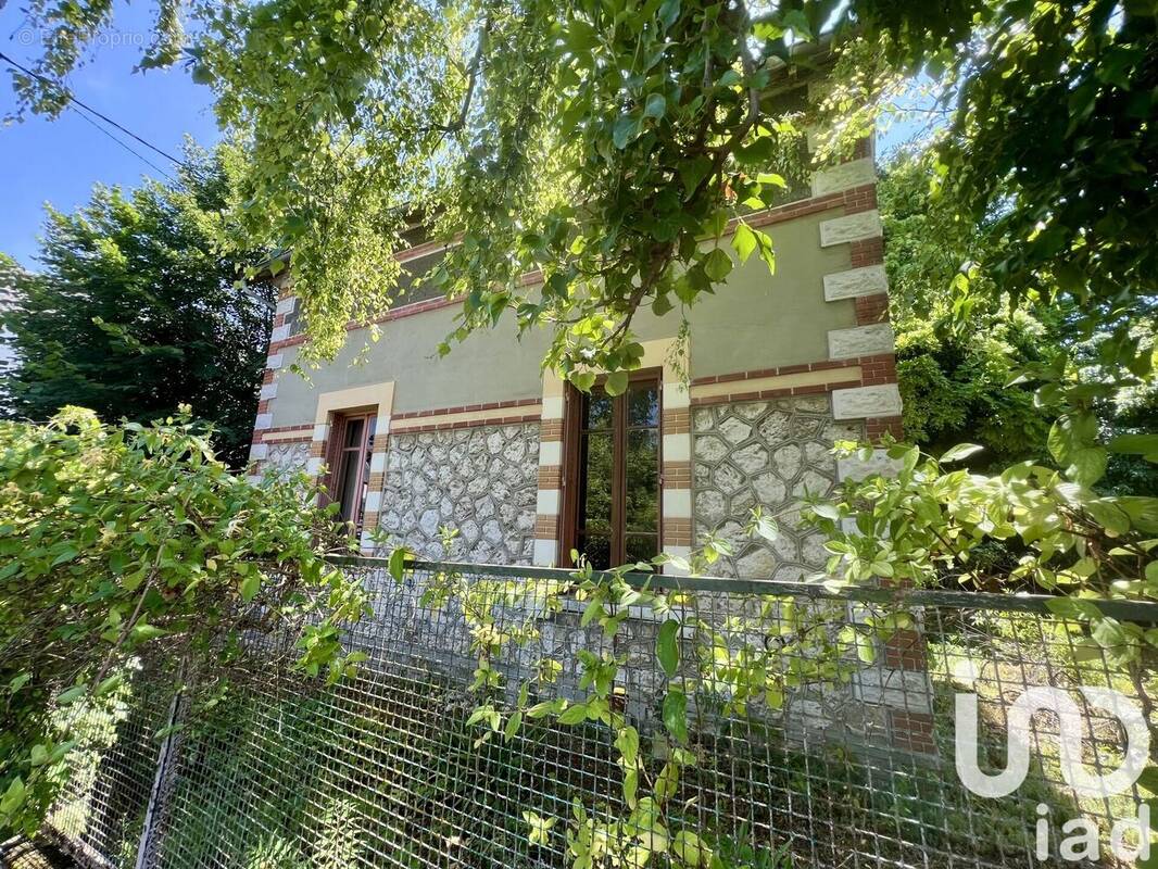Photo 1 - Maison à BOURGES