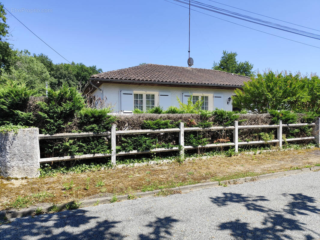 Maison à MONTPON-MENESTEROL