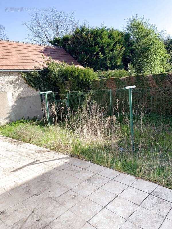 Maison à SAINT-JEAN-DE-LA-RUELLE