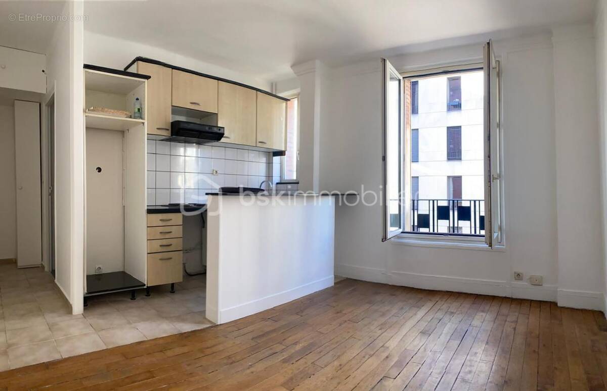 Appartement à PARIS-20E