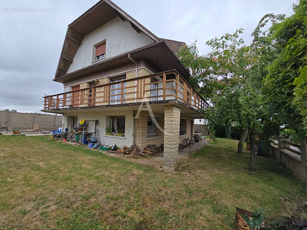 Maison à POTIGNY