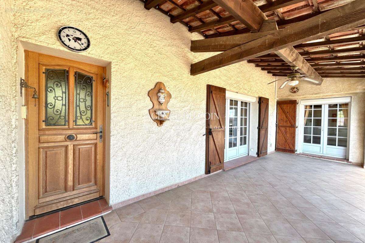 Maison à TRANS-EN-PROVENCE