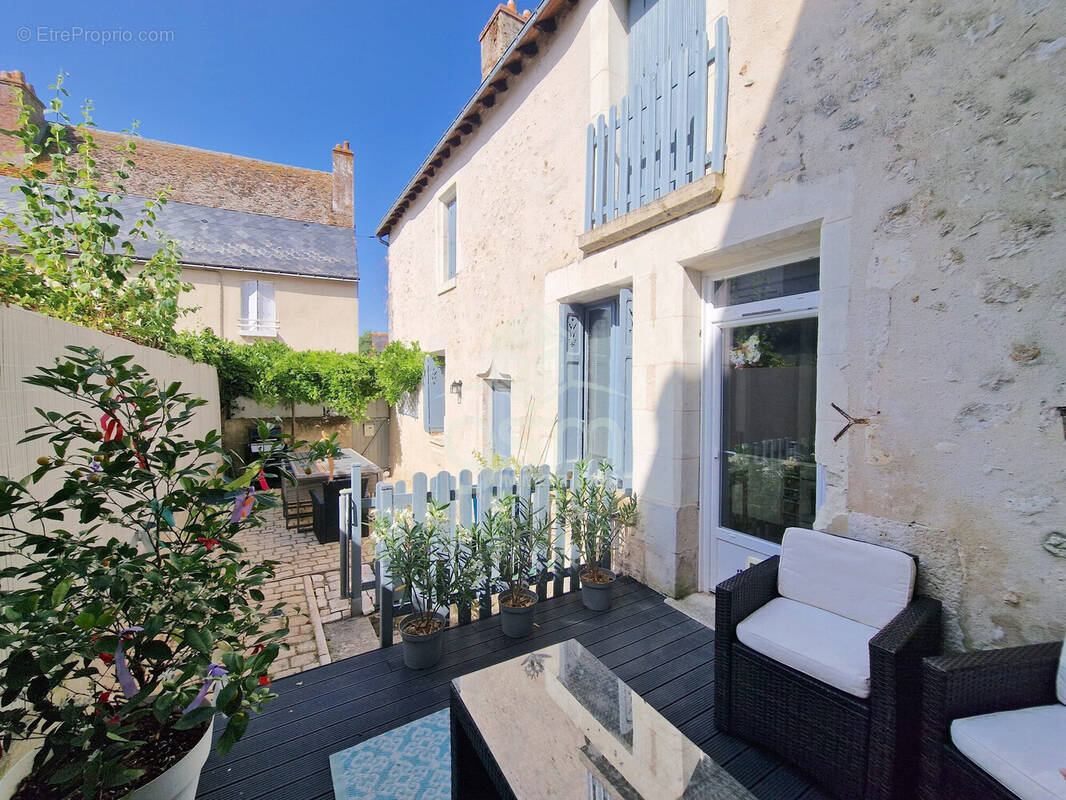 Maison à MONTS