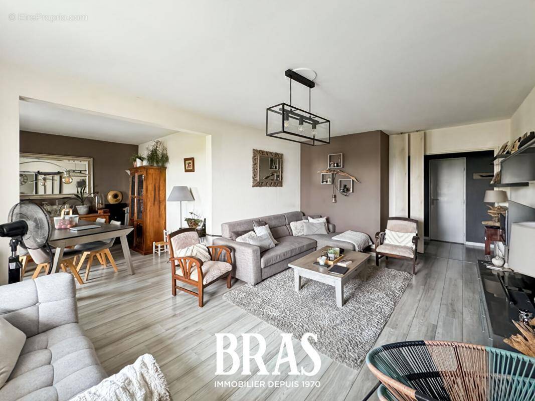 Appartement à REZE