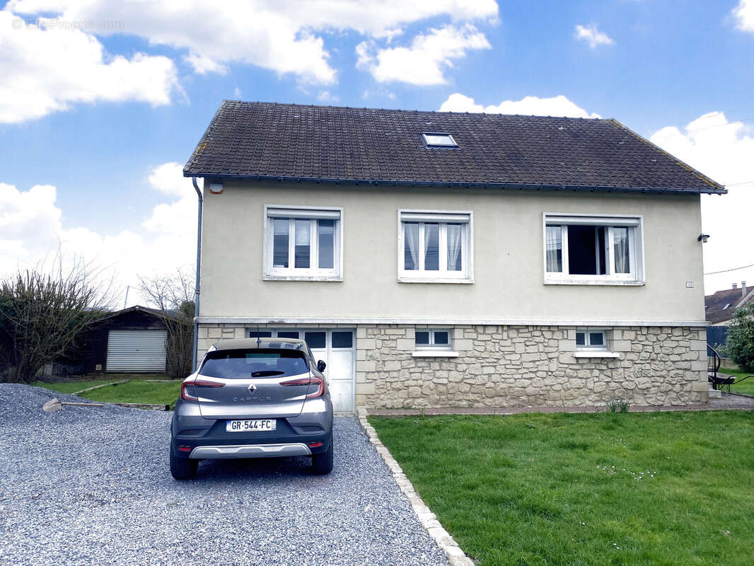 Maison à VERNEUIL-EN-HALATTE