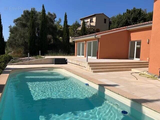 Maison à MOUGINS