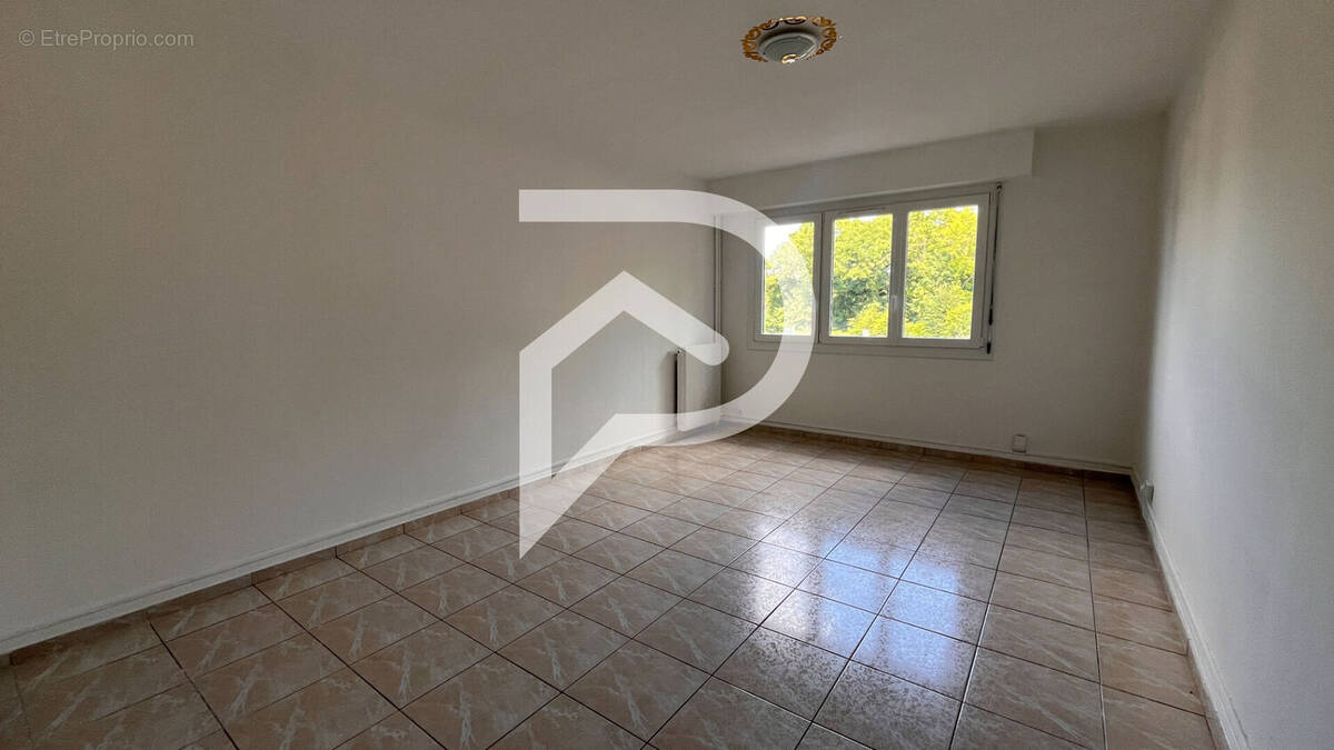 Appartement à EVRY