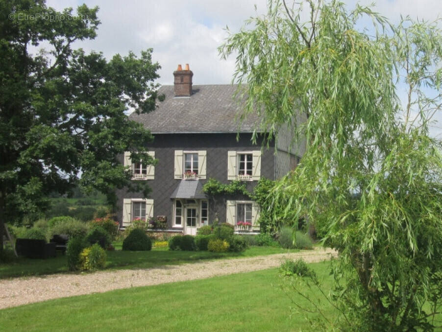 Maison à PONT-L&#039;EVEQUE