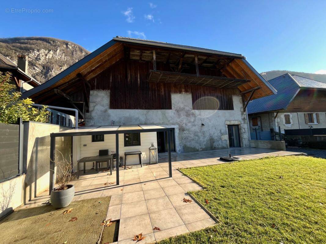 Appartement à DOUSSARD