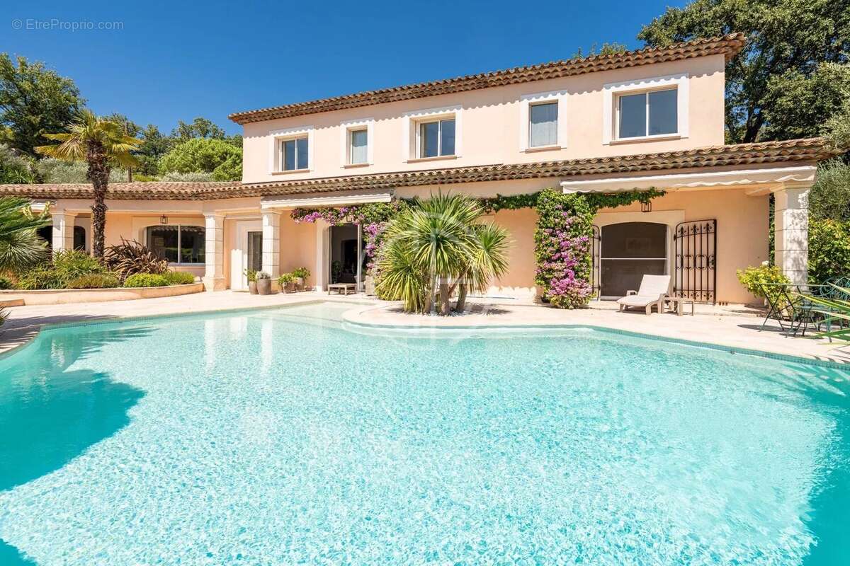 Maison à MOUGINS