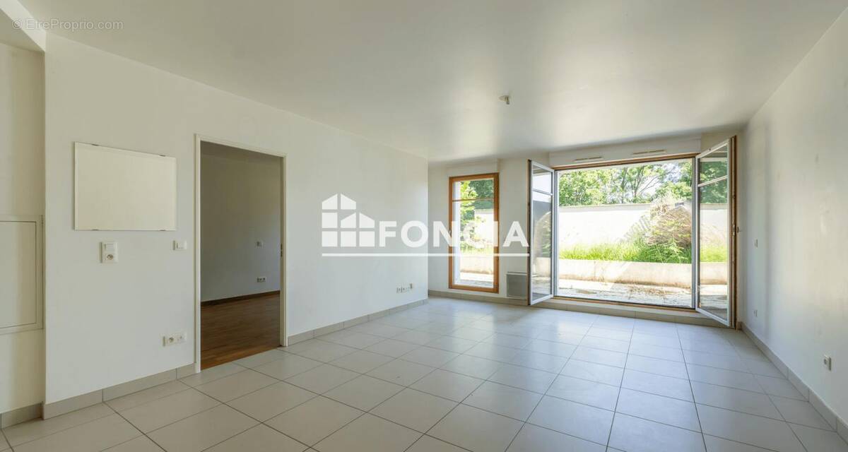 Appartement à BOUGIVAL