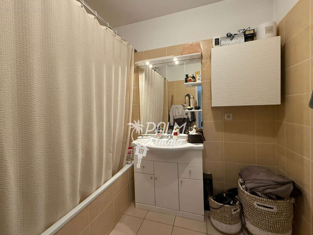 Appartement à MANDELIEU-LA-NAPOULE