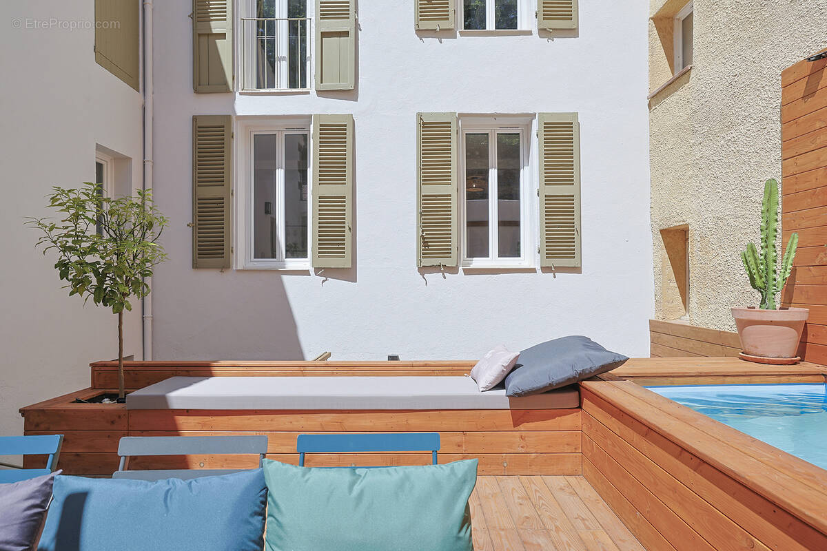 Maison à COLLOBRIERES