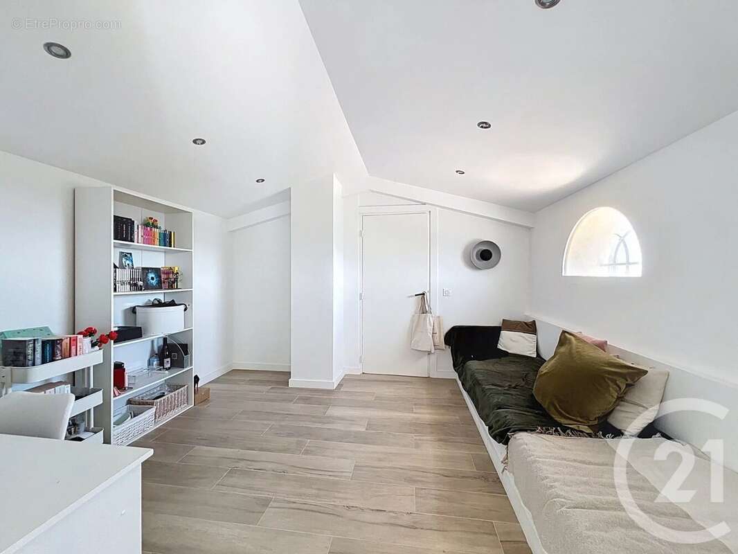 Maison à MOUGINS
