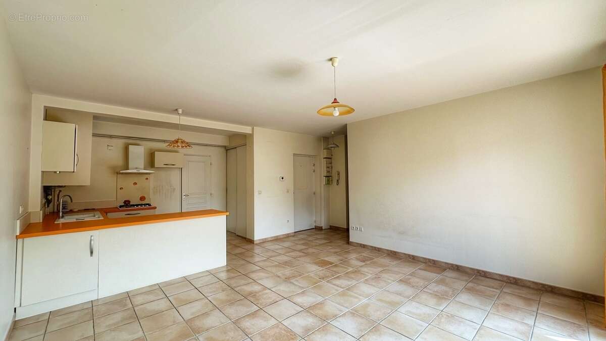 Appartement à LA MURETTE
