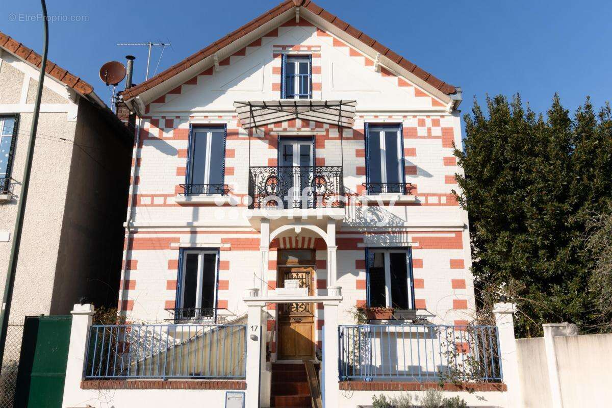 Maison à BAGNEUX