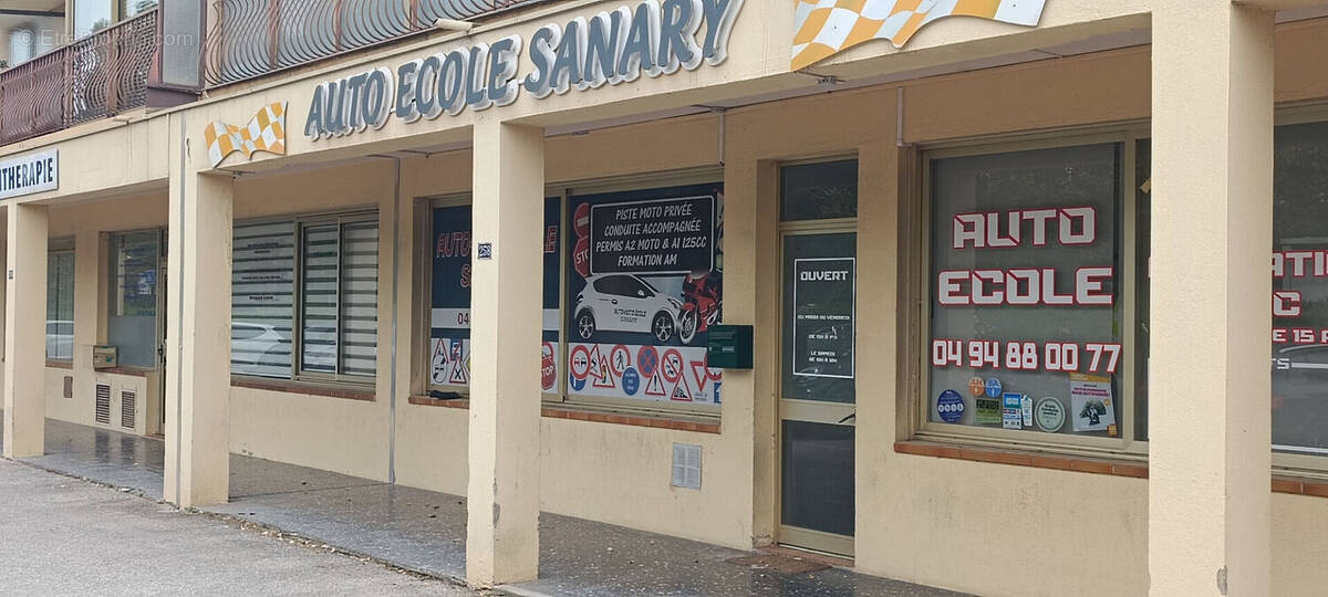 Commerce à SANARY-SUR-MER