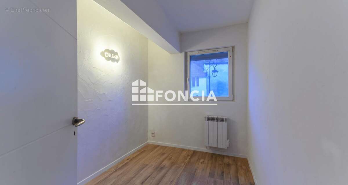 Appartement à MAGNY-LE-HONGRE