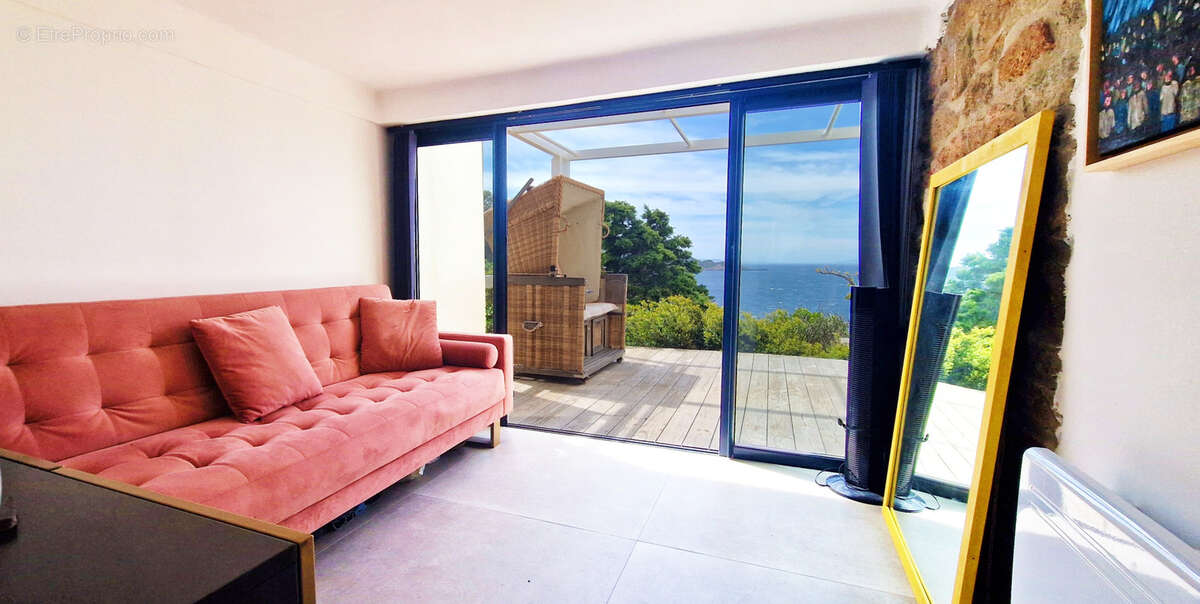 Maison à HYERES