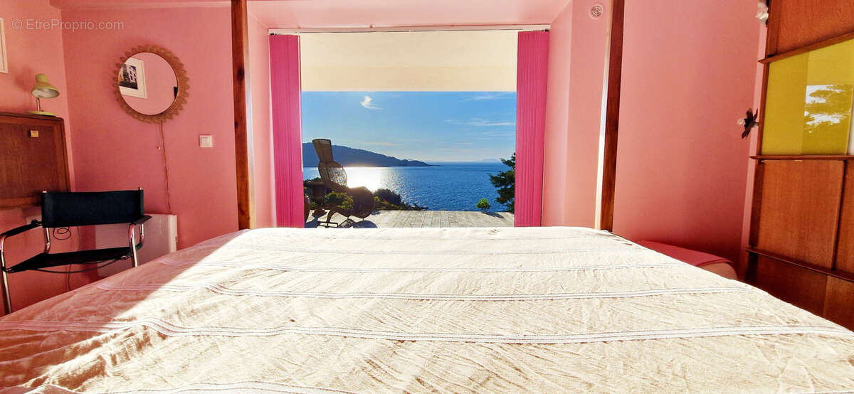 Maison à HYERES