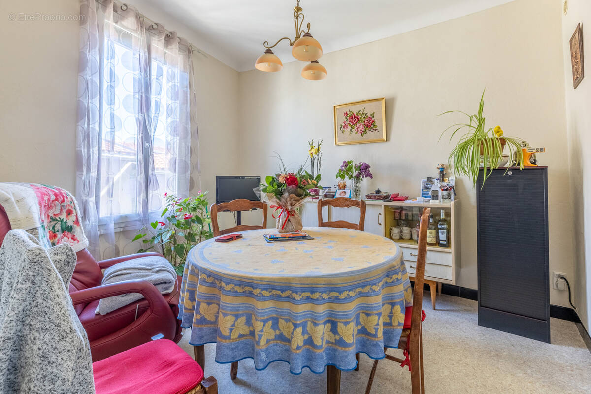 Maison à CEYRAT