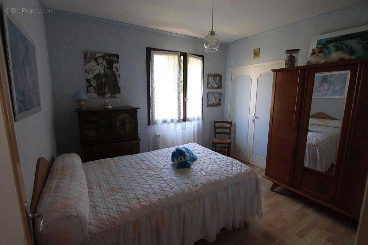 Maison à SAINT-PIERRE-D&#039;EYRAUD