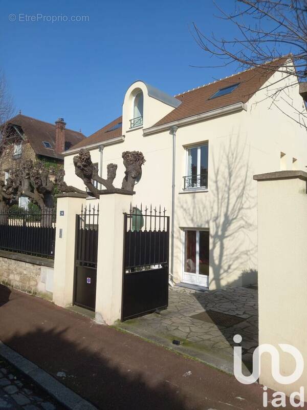 Photo 1 - Maison à NANTERRE