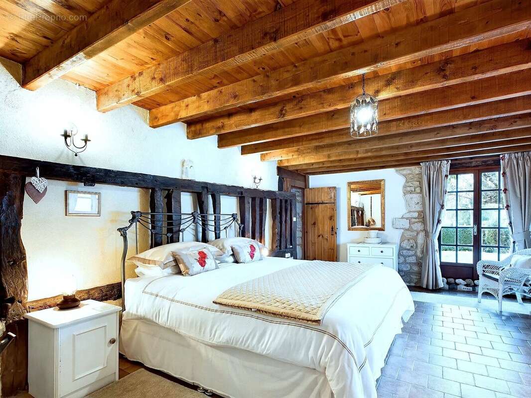 Maison à EYMET