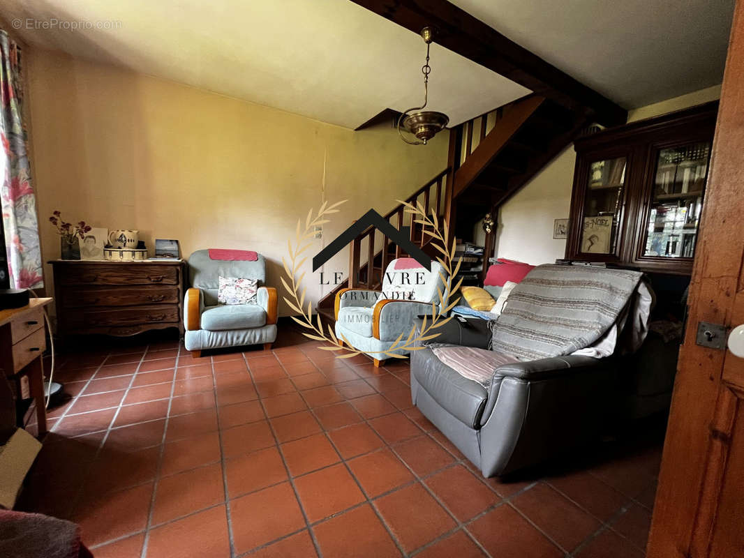Maison à ANGERVILLE-L&#039;ORCHER