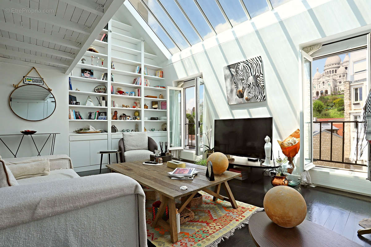 Appartement à PARIS-18E