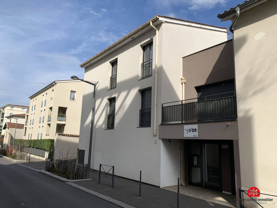 Appartement à OULLINS