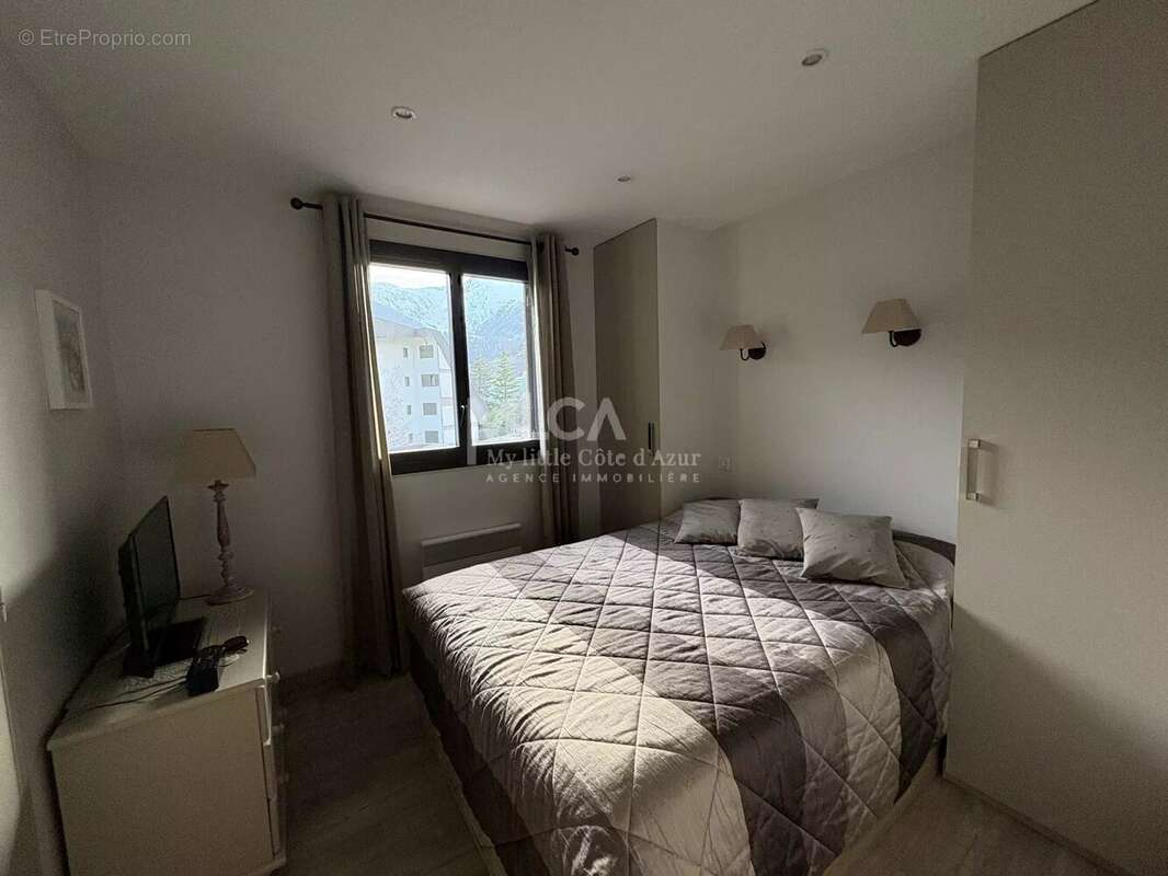 Appartement à SAINT-ETIENNE-DE-TINEE
