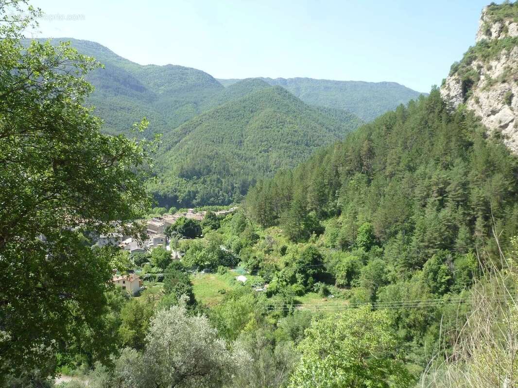Maison à PUGET-THENIERS