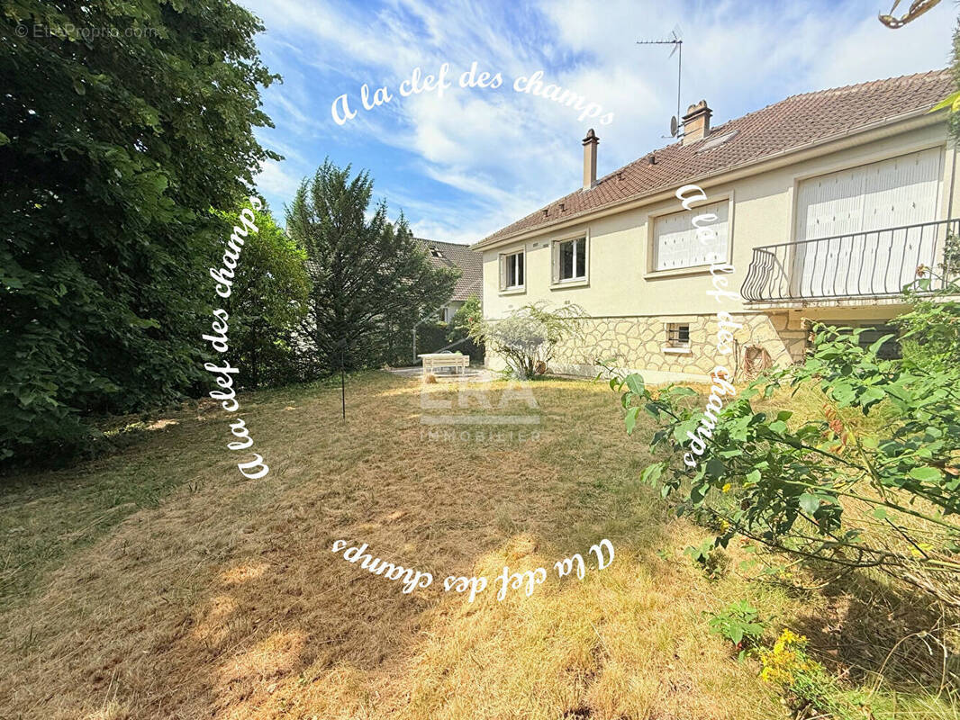 Maison à BURES-SUR-YVETTE