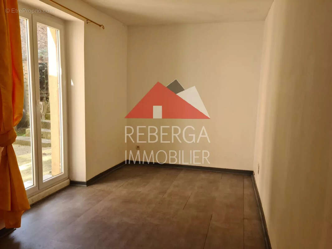 Appartement à SAINT-AMANS-SOULT