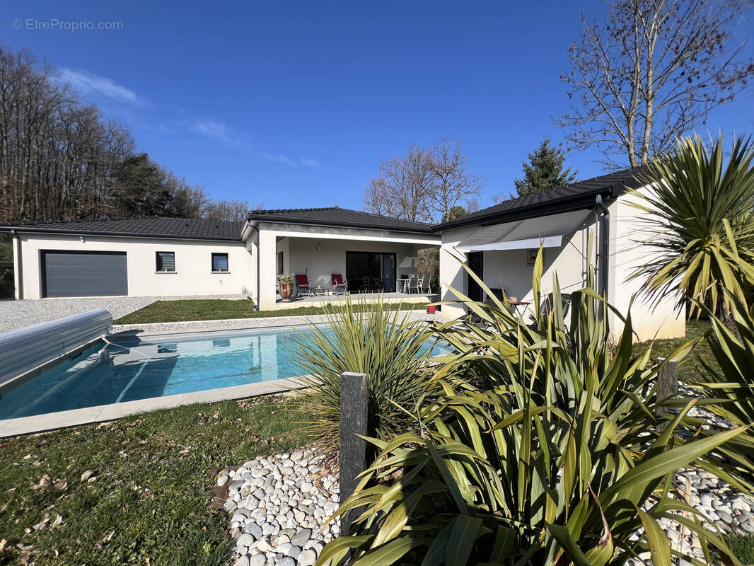Maison à ALBOUSSIERE