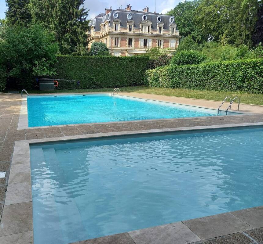 Appartement à LOUVECIENNES