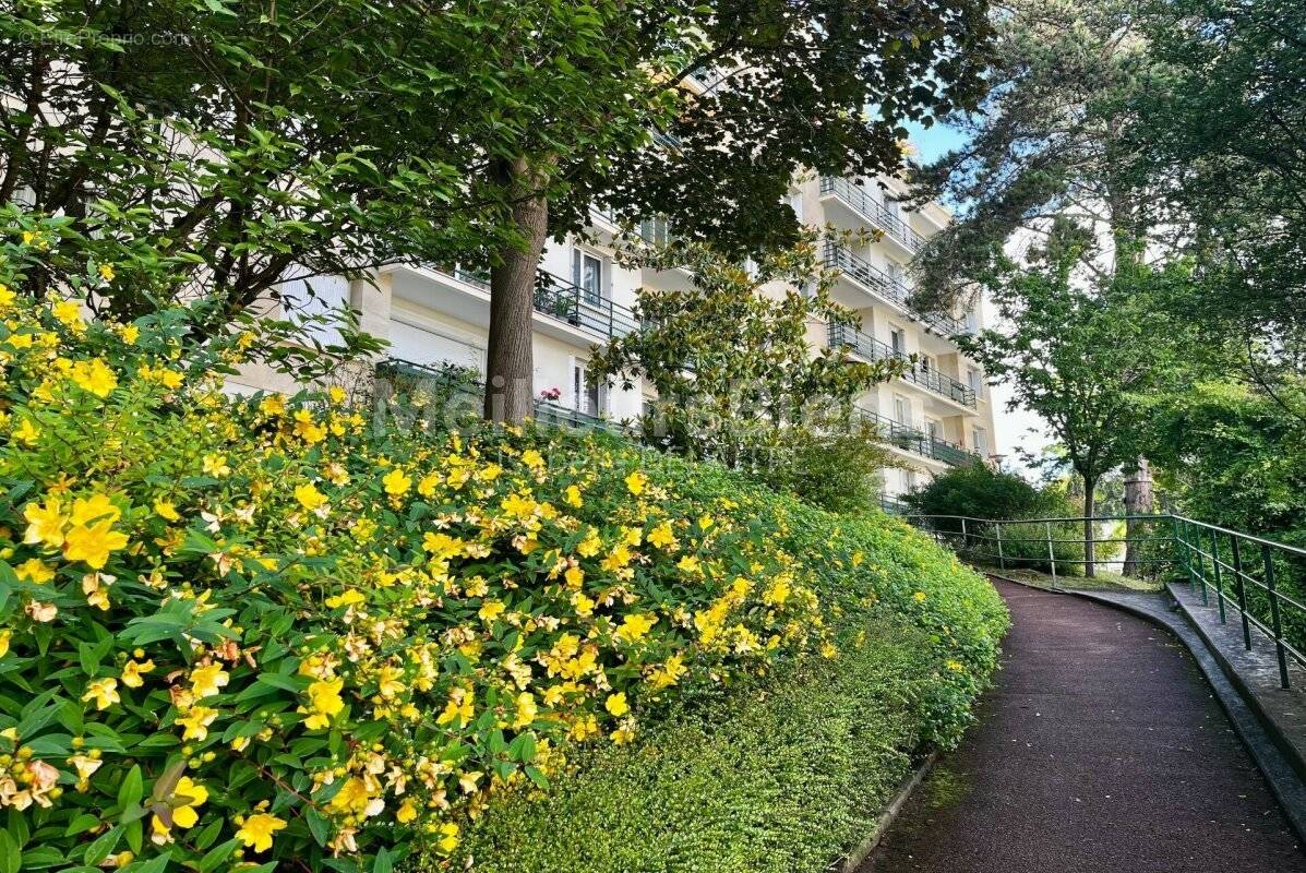 Appartement à SEVRES