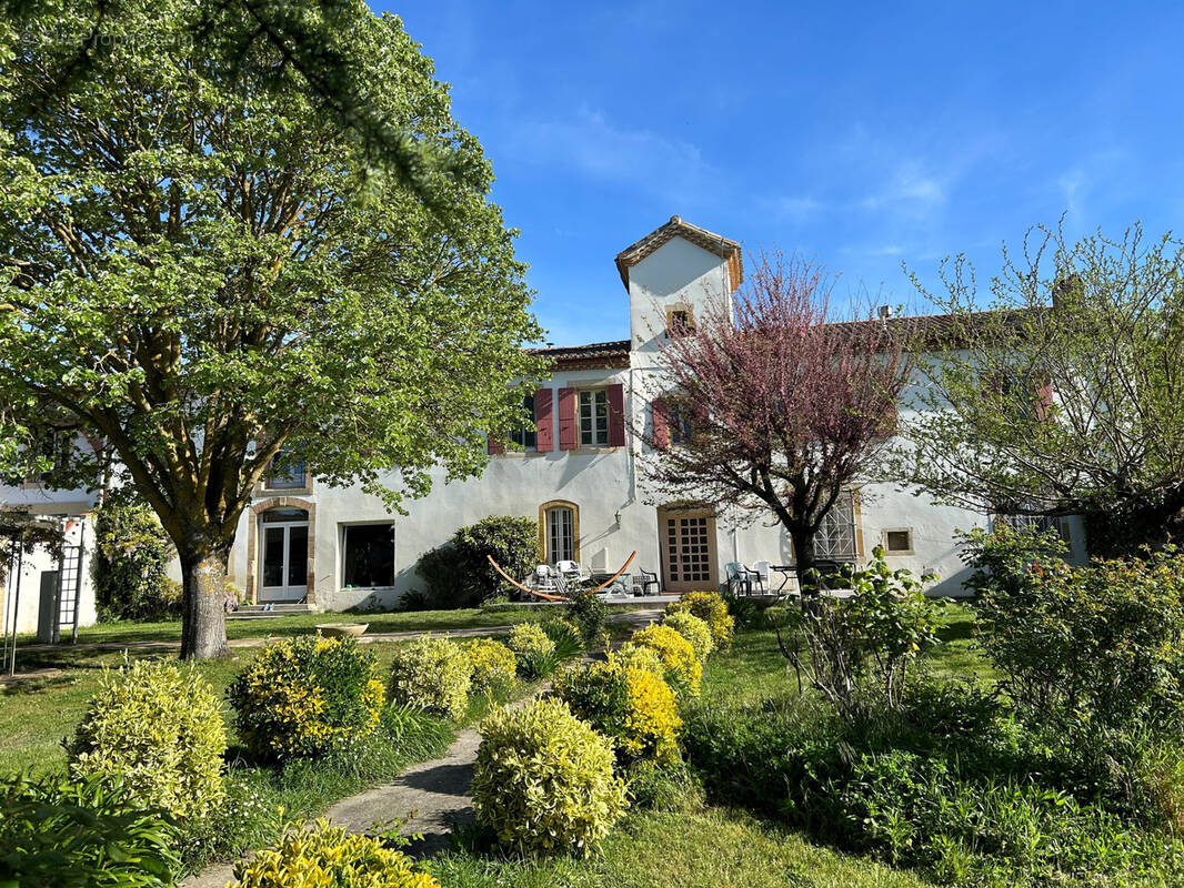 Maison à MAS-SAINTES-PUELLES