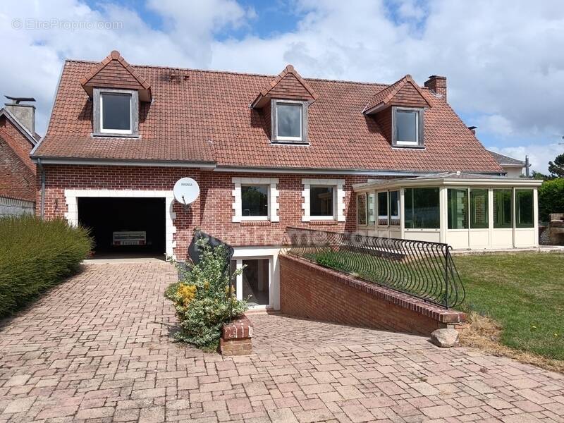 Maison à IZEL-LES-HAMEAUX